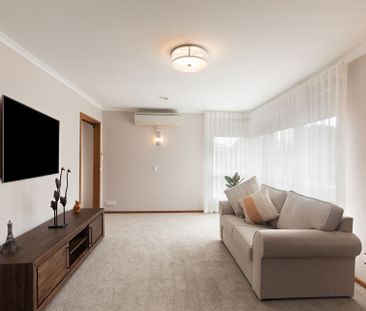 WELL MAINTAINED FAMILY HOME IN GREAT LOCATION - Photo 5