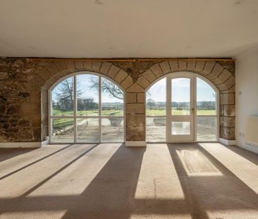 4 bedroom detached house to rent - Photo 3