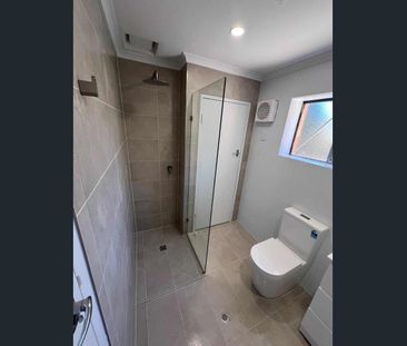 Neat & Convenient One-Bedroom Unit in Prime Hazelwood Park - Photo 1