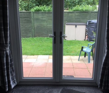 2 bedroom detached bungalow to rent - Photo 2