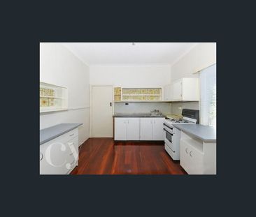 15 Yalgoo Avenue, White Gum Valley, WA 6162 - Photo 5