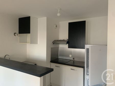 Location Appartement 3 pièces 52m² ST CYR L ECOLE 78210 - Photo 4