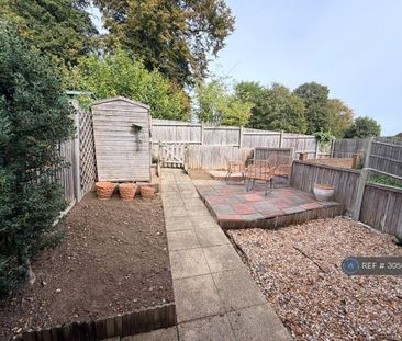 3 bedroom terraced house to rent - Photo 1