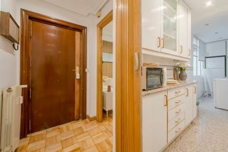 Avenida de la Ciudad de Barcelona, Madrid, Community of Madrid 28007 - Photo 3