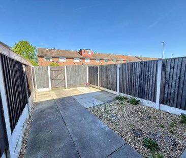 3 bedroom terraced house to rent - Photo 5