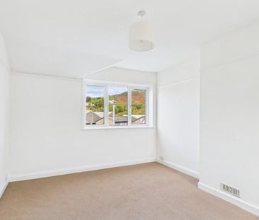 2 bedroom semi-detached house to rent - Photo 3