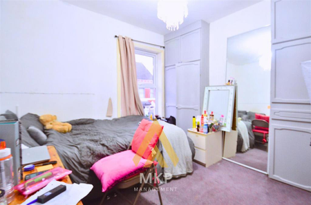 3 bedroom terraced house to rent - Photo 5