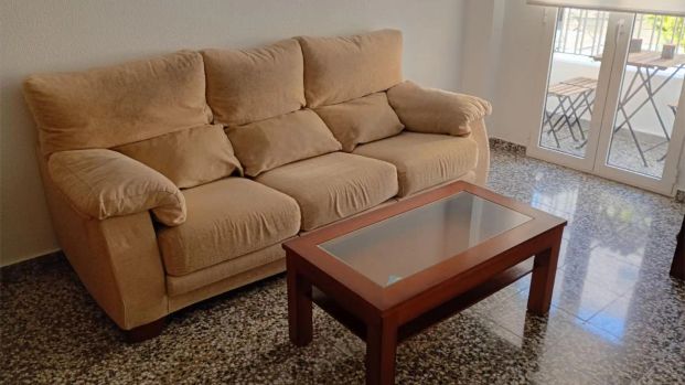 Piso de alquiler en Calle Maestra María Maroto, 12, Vistalegre - Photo 1