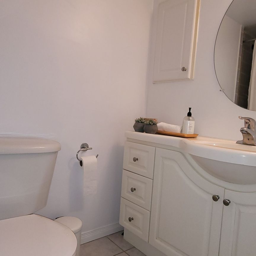 For Lease - 42 Western Battery Road Unit# 732, Toronto, Ontario - Photo 1