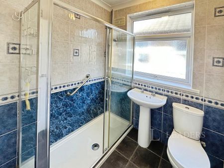 2 bedroom bungalow to rent - Photo 4