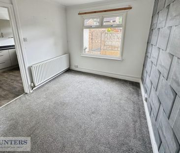 3 bedroom House To Let Total Size: 958 SQ FT - Photo 3