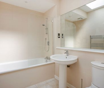1 Bed Flat, Kingswater Place, SW11 - Photo 6