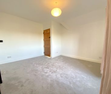 The Green, Bristol, Stoke Gifford - Photo 5