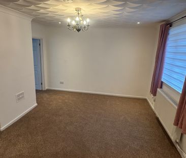 Edinburgh Drive, Wisbech - Photo 1