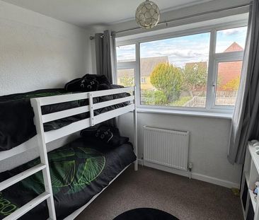 3 bedroom semi-detached house to rent - Photo 5