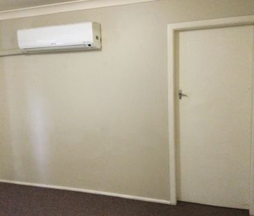 EAST TAMWORTH - Two Bedroom Unit - Photo 4