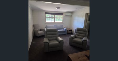 Fully Furnished 4 Bedroom Home in Gooburrum - Photo 2