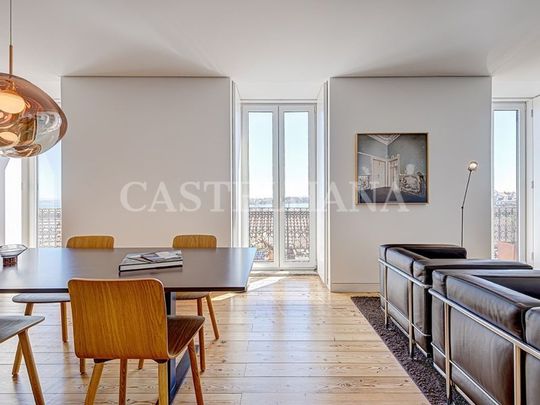 3 bedroom luxury Flat for rent in Baixa (Castelo), Lisbon - Photo 1