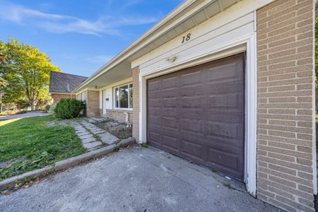 For Lease - 18 Windridge Drive Unit# Main, Markham, Ontario - Photo 4