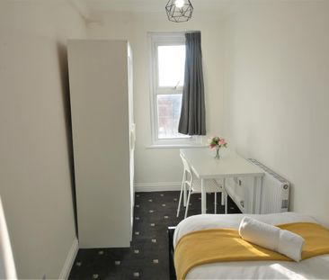 Christchurch Road, Bournemouth - Photo 5