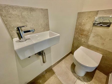 3 bedroom terraced house to rent - Photo 2