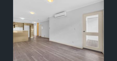 Spacious Apartment in Great Location - Photo 2