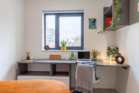 1 bedroom in a flat share to rent - Photo 5