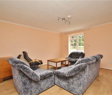 4 bedroom semi-detached house to rent - Photo 1