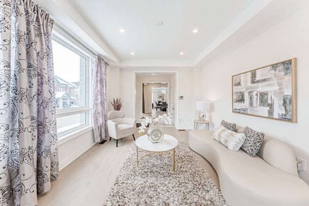 For Lease - 64 Plank Road, Bradford West Gwillimbury, Ontario - Photo 1