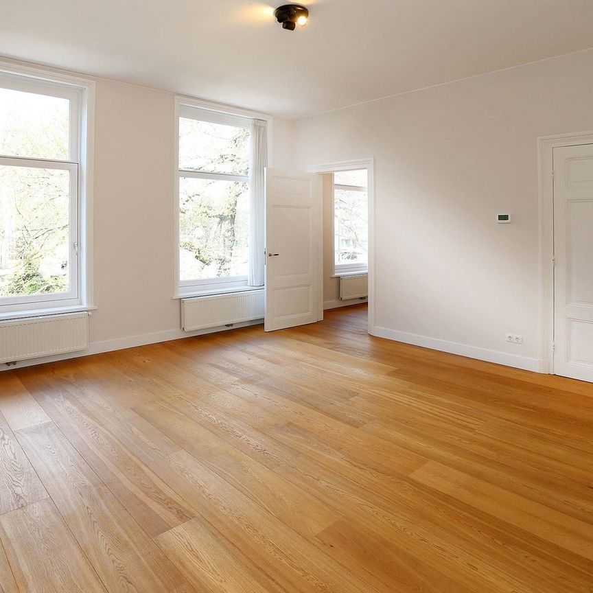 Anna Paulownastraat 111-A, Zeeheldenkwartier, 2518BD, Den Haag - Foto 1