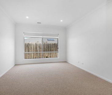 Modern Family Living Backing Onto Nature Reserve - Photo 6