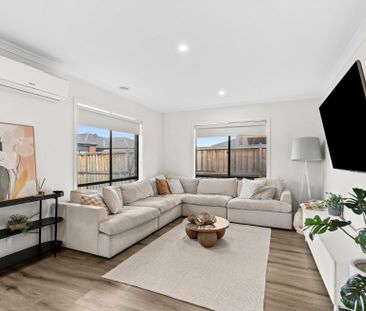 Modern Family Living in the Heart of Coridale! - Photo 2