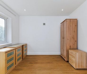 3 bedroom maisonette to rent Epsom Road, Sutton, SM3 - Photo 4