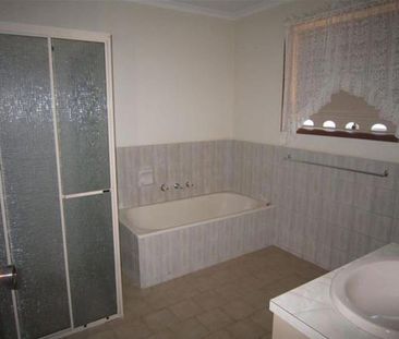 Spacious Homette - 2 double bedrooms - Close to all shops and ameni... - Photo 4