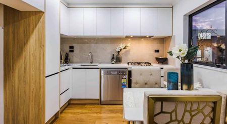 MOUNT ROSKILL, 3 BEDROOMS - Photo 2