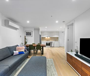 Spacious light filled courtyard! - Photo 2