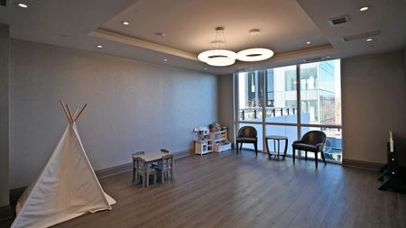 For Lease - 15 Lynch Street Unit# 808, Brampton, Ontario - Photo 3