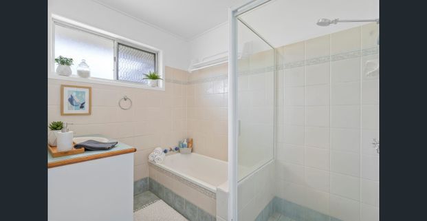 Stylishly Refreshed Family Home on a Premium Block in a Sought-After Pocket - Photo 1