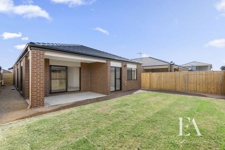 9 Robwood Street, Armstrong Creek - Photo 4