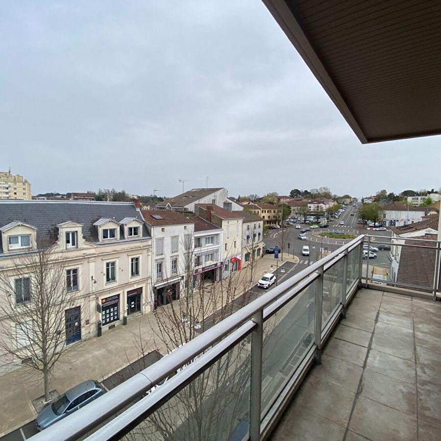 Appartement Mont De Marsan 4 pièces 120 m2, - Photo 1