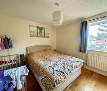 2 bedroom terraced house to rent - Photo 3