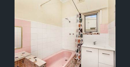 Two Bedroom Bungalow - Photo 5