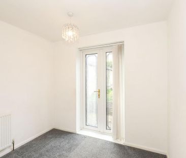 2 bedroom semi-detached bungalow to rent - Photo 5