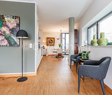 Große möblierte Wohnung mit 2 Balkonen und Tiefgaragenstellplatz in Hamburg-Hafencity - Foto 3