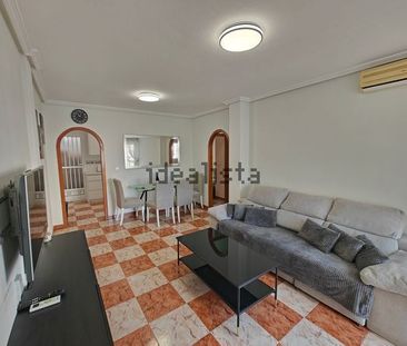 Alquiler de piso en Calle Castillo de la Torre Grosa - Photo 2