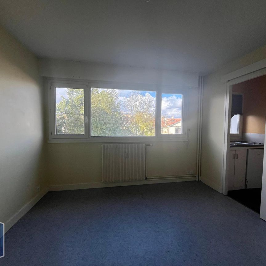 Location Appartement 1 pièce 30m² BORDEAUX 33000 - Photo 1