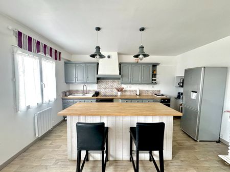 Location maison 4 pièces, 90.28m², Hôpital-Camfrout - Photo 5