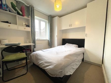 Alicante Way, Norwich - Photo 3