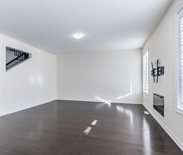 For Lease - 11 SPOKANNE Street, Brampton, Ontario - Photo 3