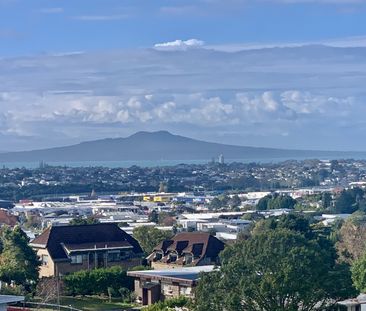 Property Management13a Girrahween Drive, Totara Vale - House for Rent - Photo 5